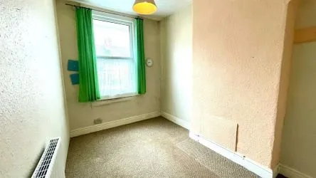 Good Sized Three Bedroomed Terrace in need of updating close to local amenities