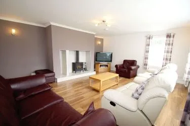 Town and Country Property Auctions offers this 6 Bedroom House in Poolewe