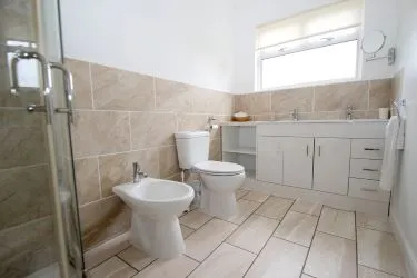 Town and Country Property Auctions offers this 6 Bedroom House in Poolewe