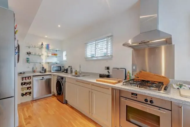 2 Market Lane, Winchester, Hampshire, SO23 9AL