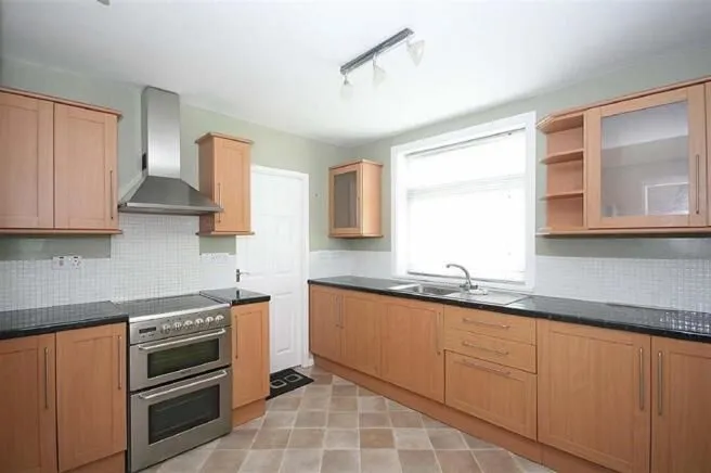 92 Iveson Drive, Leeds, West Yorkshire, LS16 6NL