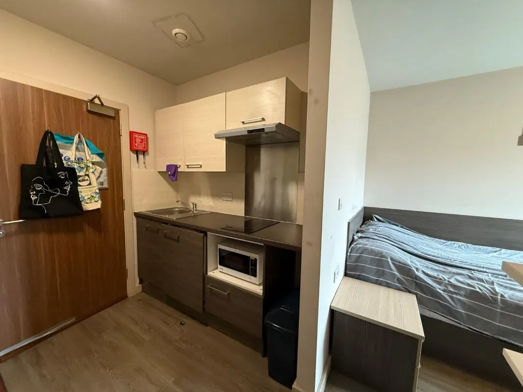 Flat 38 Clyde House, 14 Clyde Street, Glasgow, Lanarkshire, G1 5HN