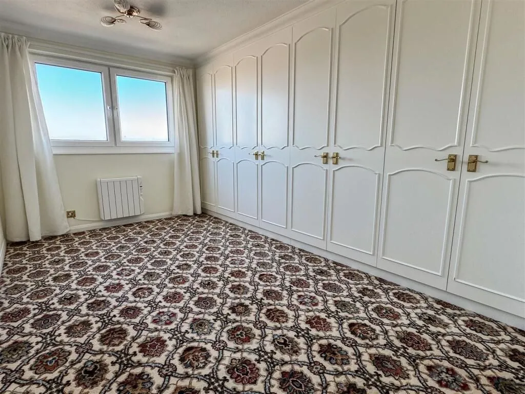 49 Kingmere South Terrace, Littlehampton, West Sussex, BN17 5LD