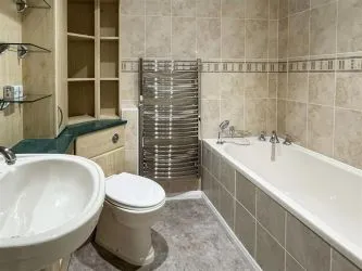 49 Kingmere South Terrace, Littlehampton, West Sussex, BN17 5LD