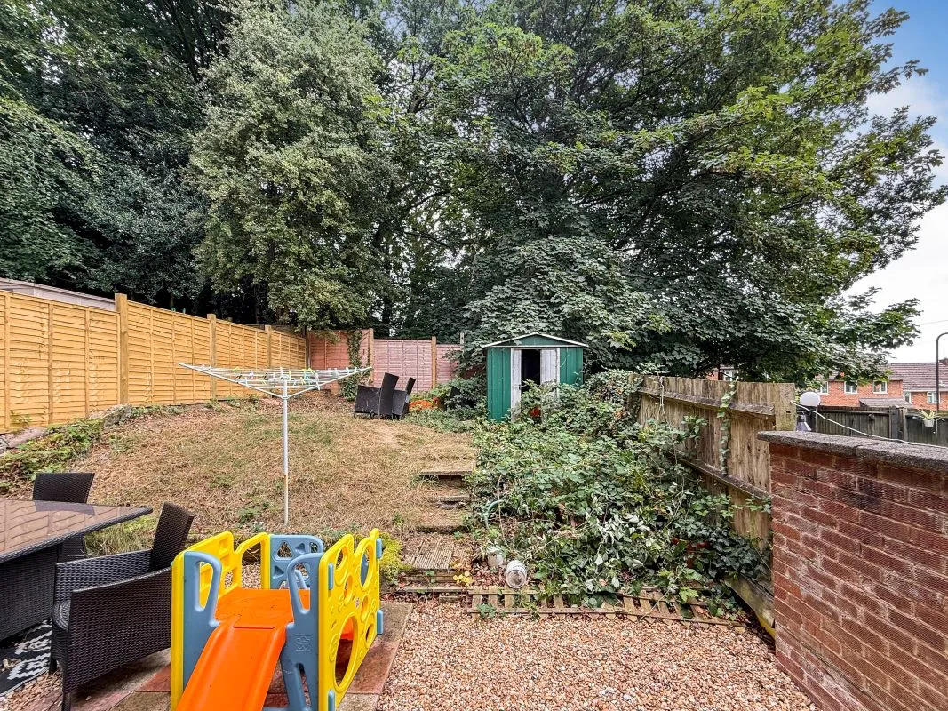 27 Steventon Road, Southampton, Hampshire, SO18 5HE
