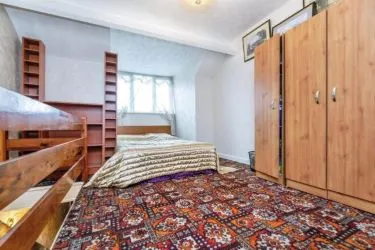 155 Doncaster Road, Barnsley, South Yorkshire, S70 1UF