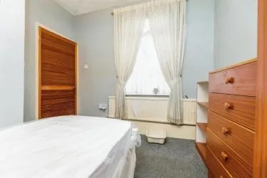 155 Doncaster Road, Barnsley, South Yorkshire, S70 1UF