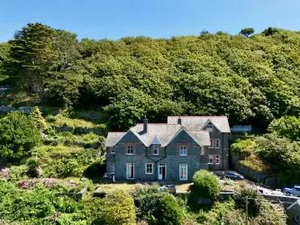 Allt Fawr, Llanaber Road, Barmouth, Gwynedd, LL42 1YP