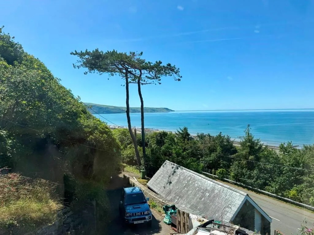 Allt Fawr, Llanaber Road, Barmouth, Gwynedd, LL42 1YP