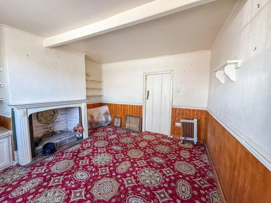 46 Hanbury Road, Stoke Heath, Bromsgrove, Worcestershire, B60 4LU