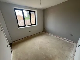 4 Bed Detached Chalet Style Home - 2300 sq ft!