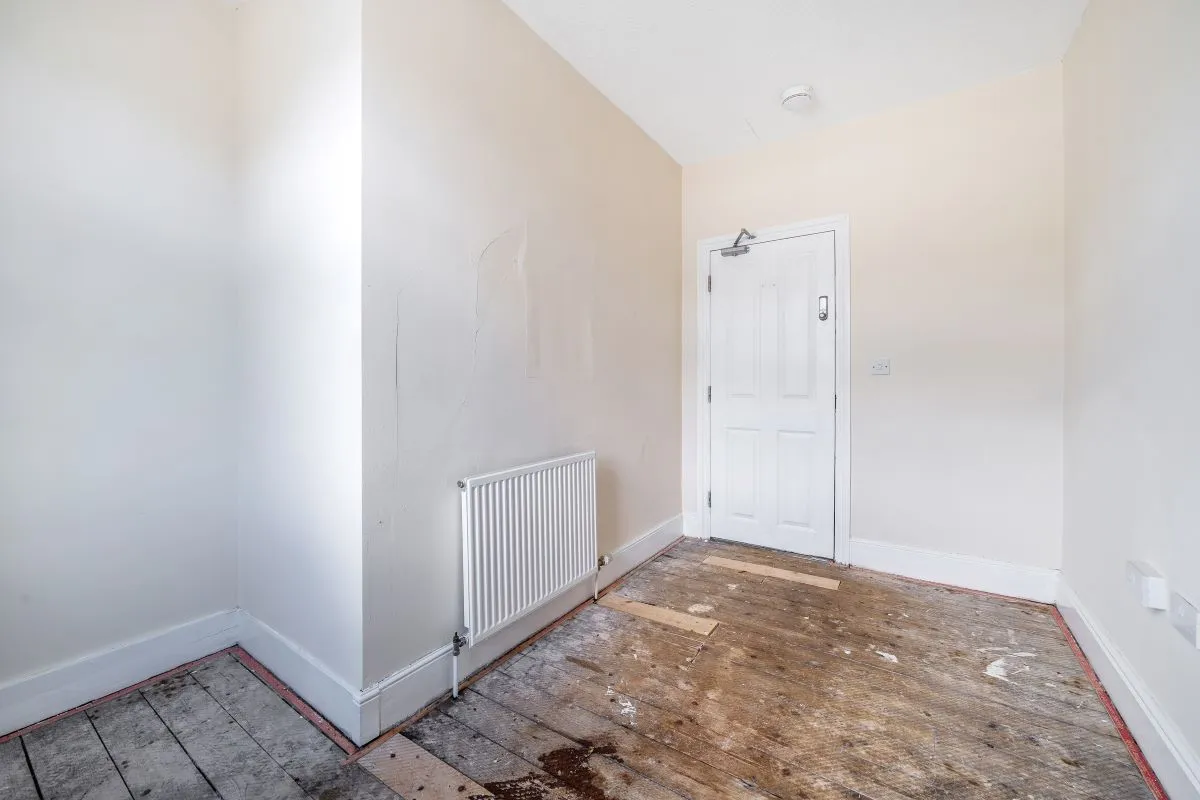 44 Richmond Road, Grays, Essex, RM17 6DW