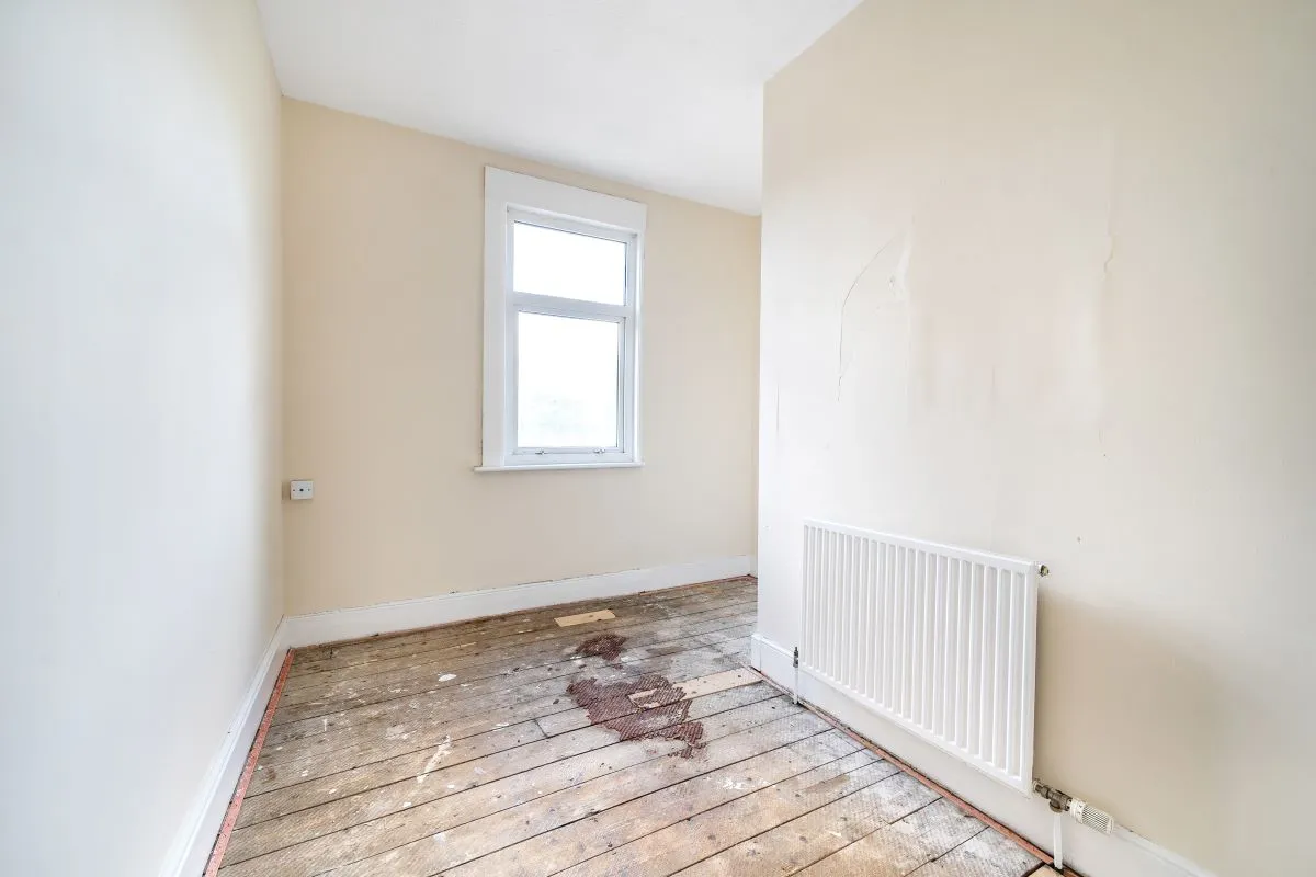 44 Richmond Road, Grays, Essex, RM17 6DW