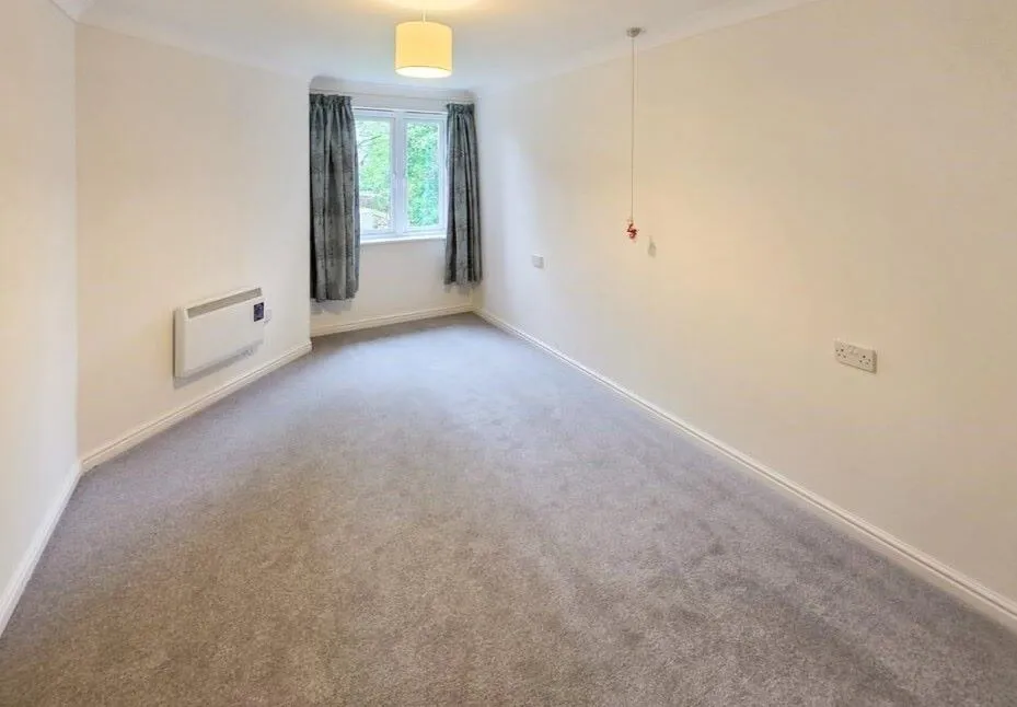 First Floor Retirement Apartment Available Via Auction 24th Sept 2025
