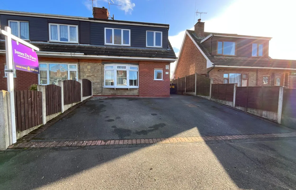 A three-bedroom semi-detached family home offering fantastic potential in a popular residential location. Requiring light cosmetic updating, this property presents an excellent opportunity for first-time buyers looking to create their ideal home, or for investors seeking a straightforward project with strong rental demand.