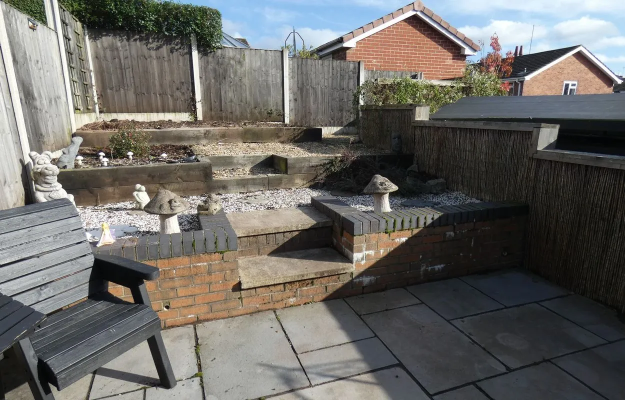A three-bedroom semi-detached family home offering fantastic potential in a popular residential location. Requiring light cosmetic updating, this property presents an excellent opportunity for first-time buyers looking to create their ideal home, or for investors seeking a straightforward project with strong rental demand.