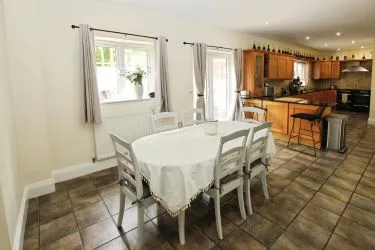 Executive 5-Bedroom Family Home