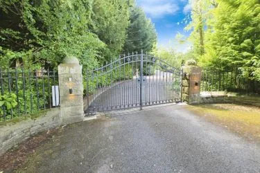 Executive 5-Bedroom Family Home