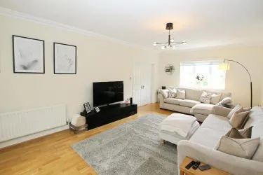 Executive 5-Bedroom Family Home