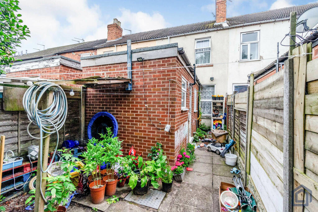 2 Bedroom Terraced in Dunstall Hill