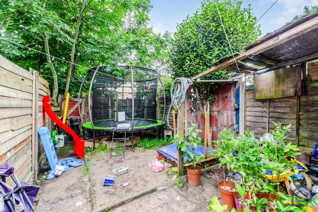 2 Bedroom Terraced in Dunstall Hill
