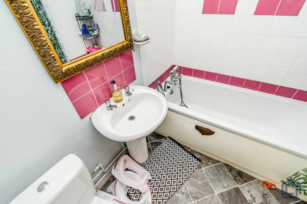 2 Bedroom Terraced in Dunstall Hill
