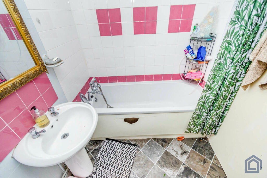 2 Bedroom Terraced in Dunstall Hill