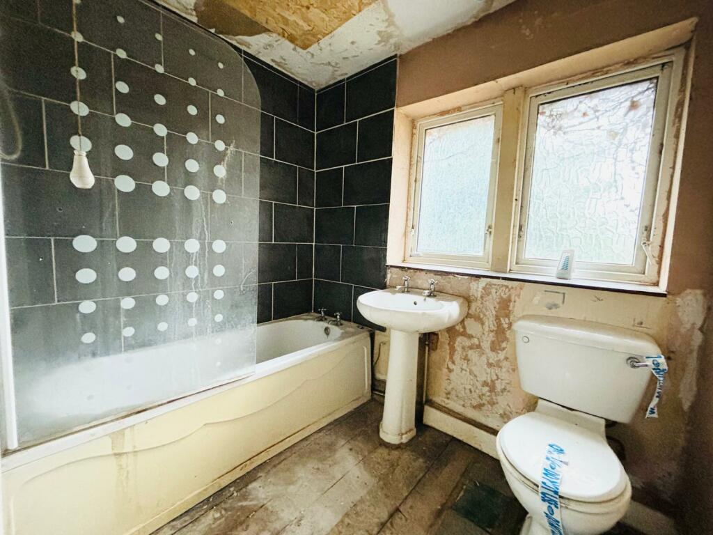 3 Bedroom Semi-Detached in Nuneaton