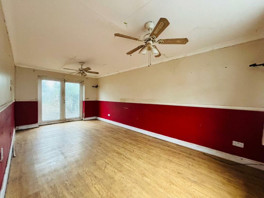 3 Bedroom Semi-Detached in Nuneaton