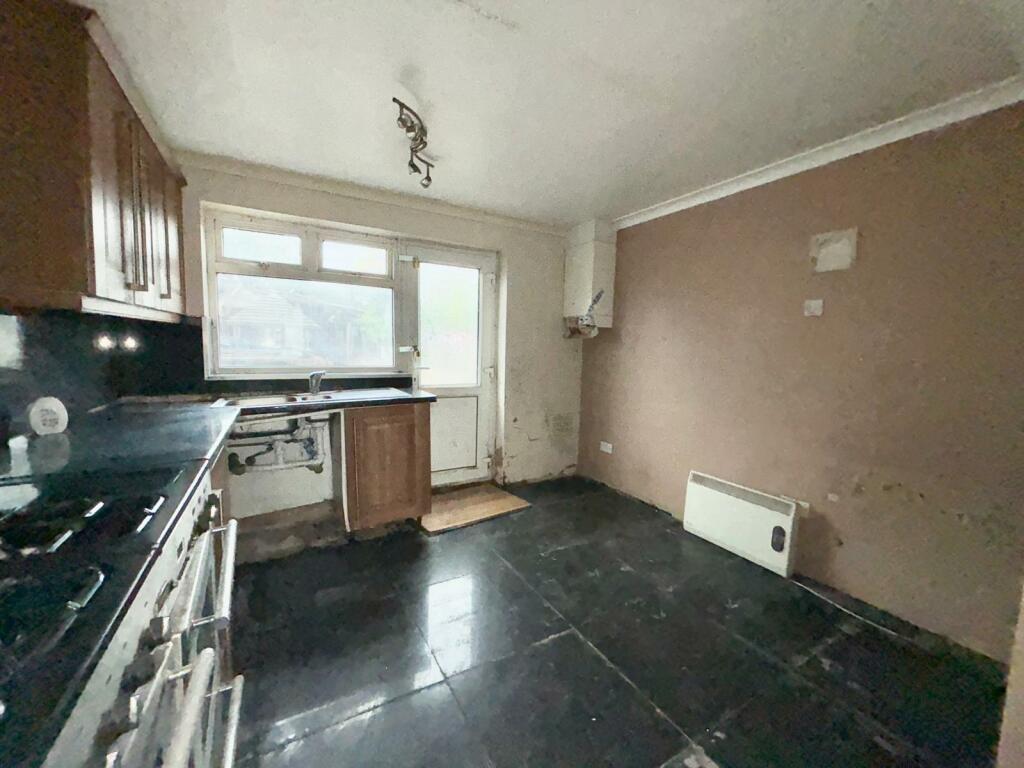 3 Bedroom Semi-Detached in Nuneaton