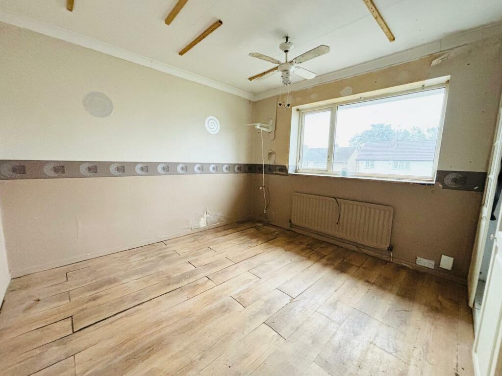 3 Bedroom Semi-Detached in Nuneaton