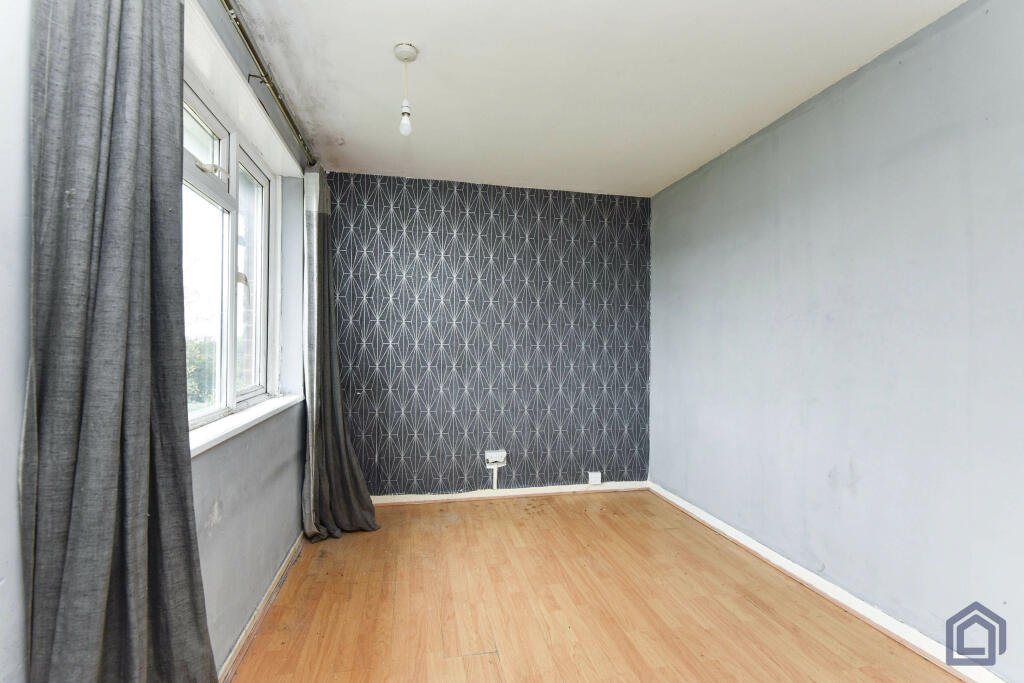 3 Bedroom Semi-Detached in Kidsgrove