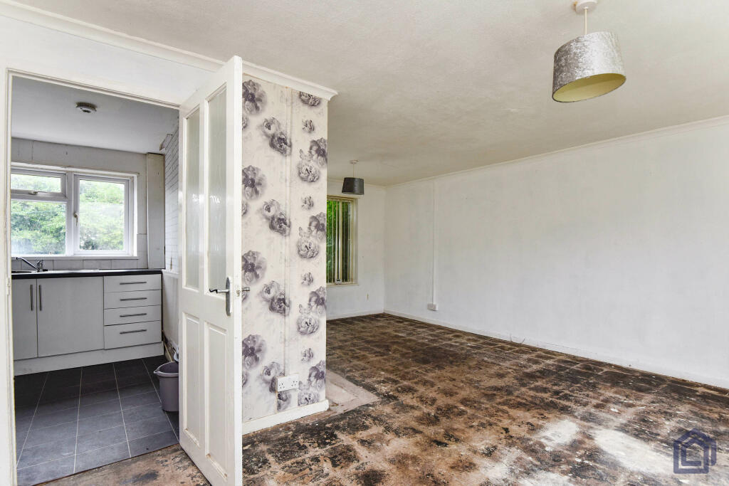 3 Bedroom Semi-Detached in Kidsgrove