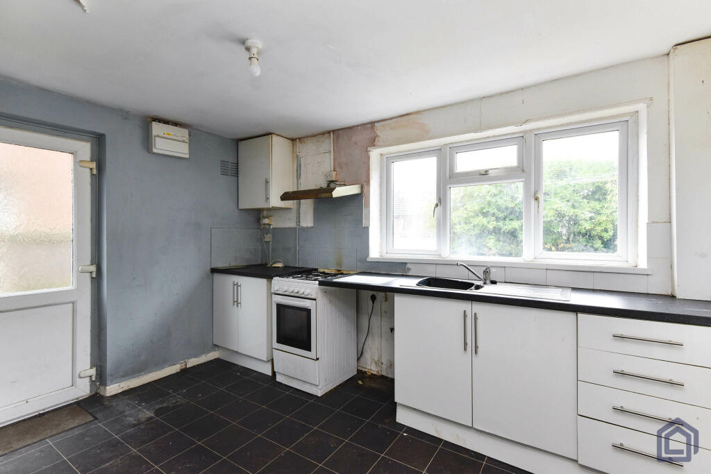 3 Bedroom Semi-Detached in Kidsgrove