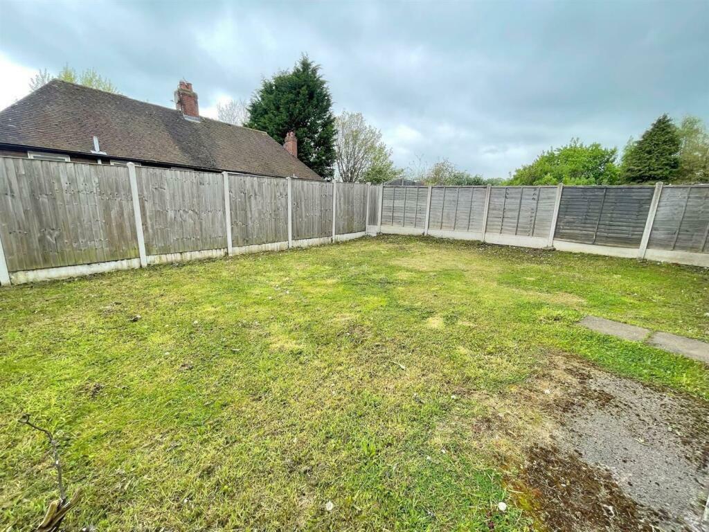 3 Bedroom Semi-Detached in Leek