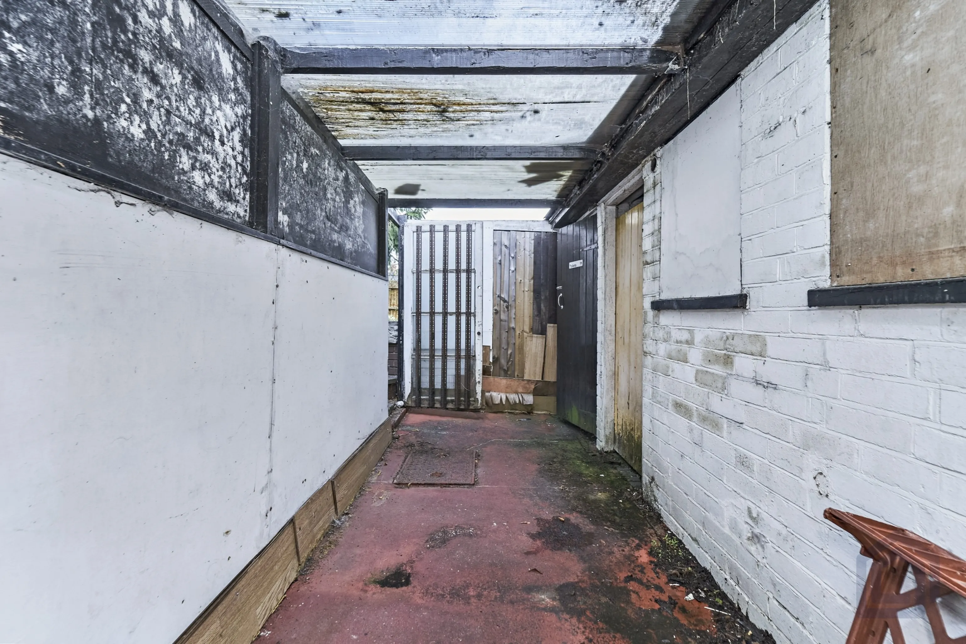  Commercial property with development potential (STP) in Birmingham