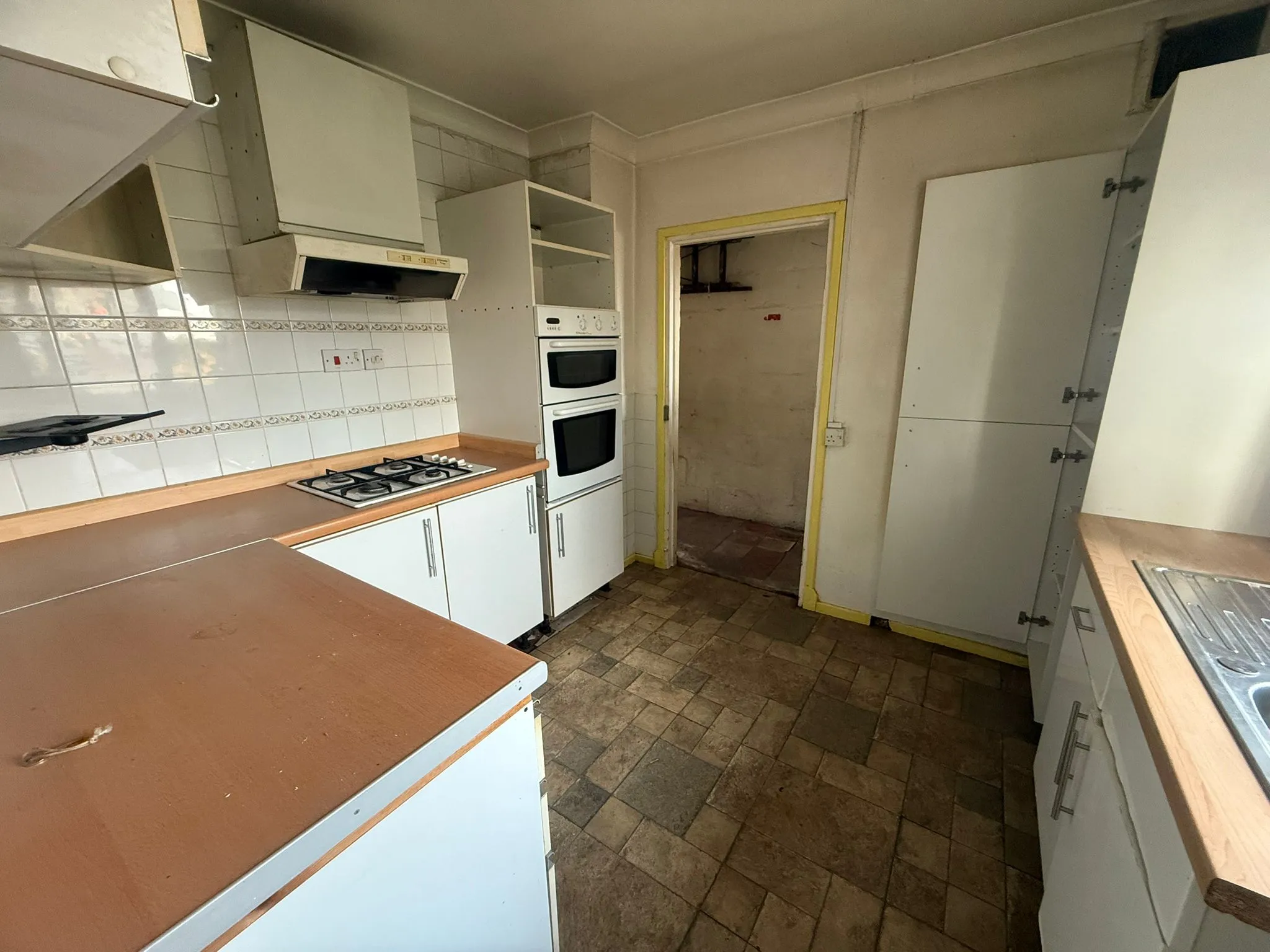 3 Bedroom Mid-Terraced in Walsall