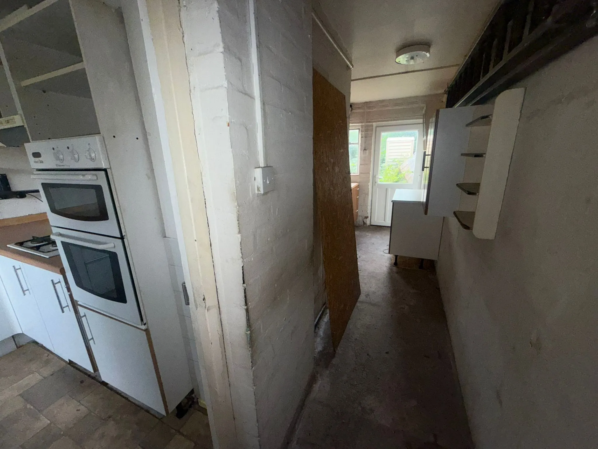 3 Bedroom Mid-Terraced in Walsall