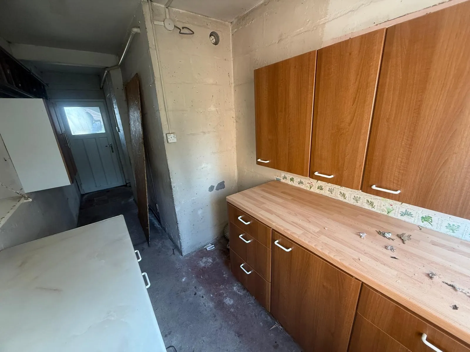 3 Bedroom Mid-Terraced in Walsall