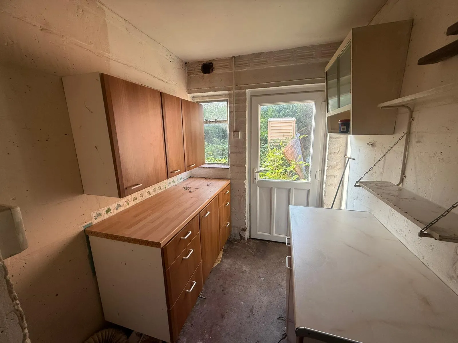 3 Bedroom Mid-Terraced in Walsall
