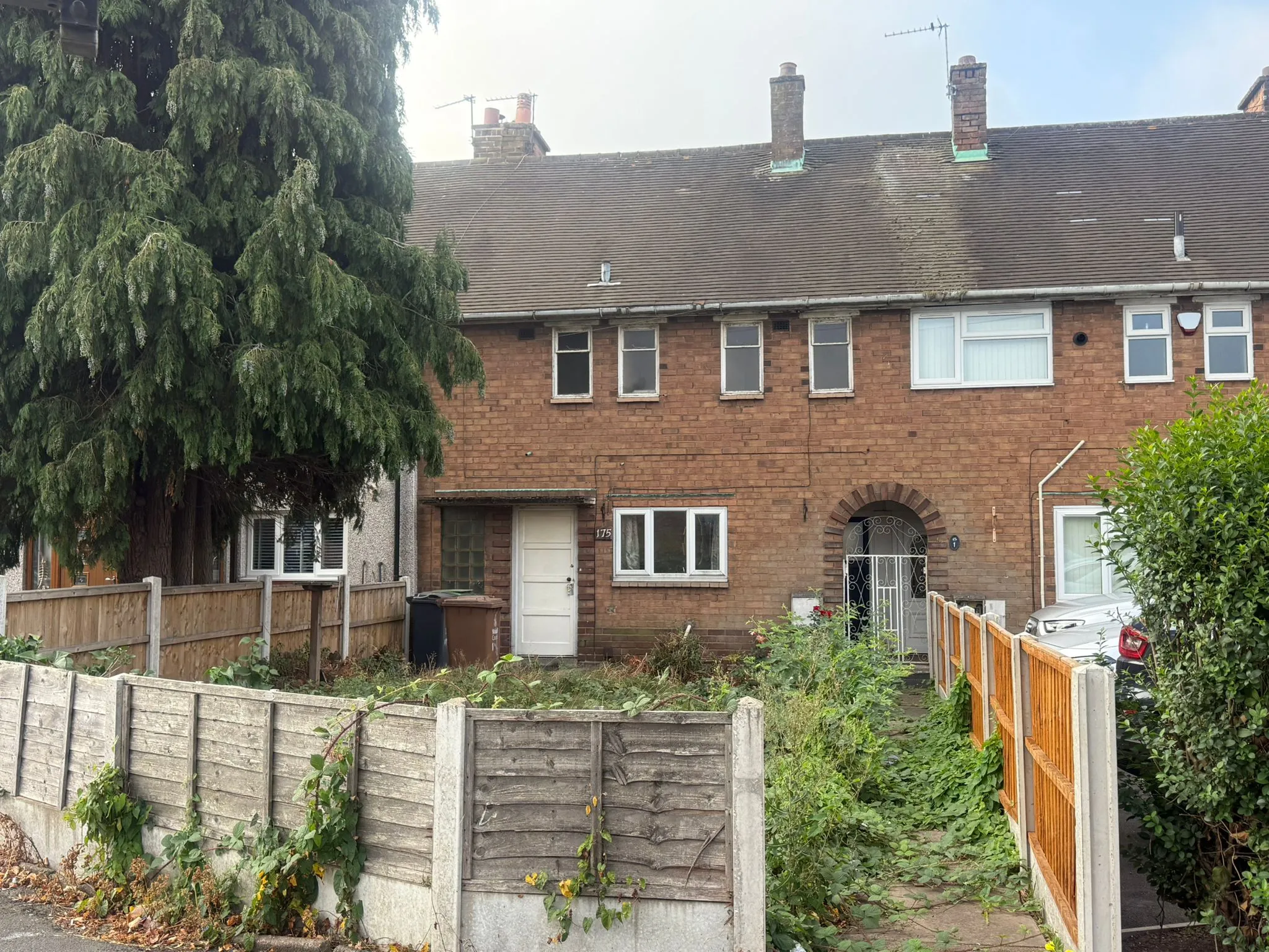 3 Bedroom Mid-Terraced in Walsall