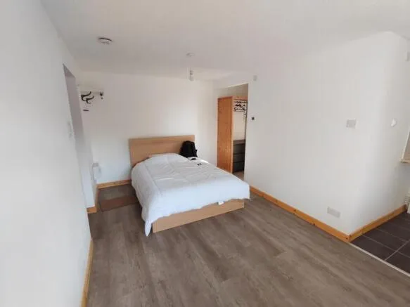  Flat / Apartment in Newmarket