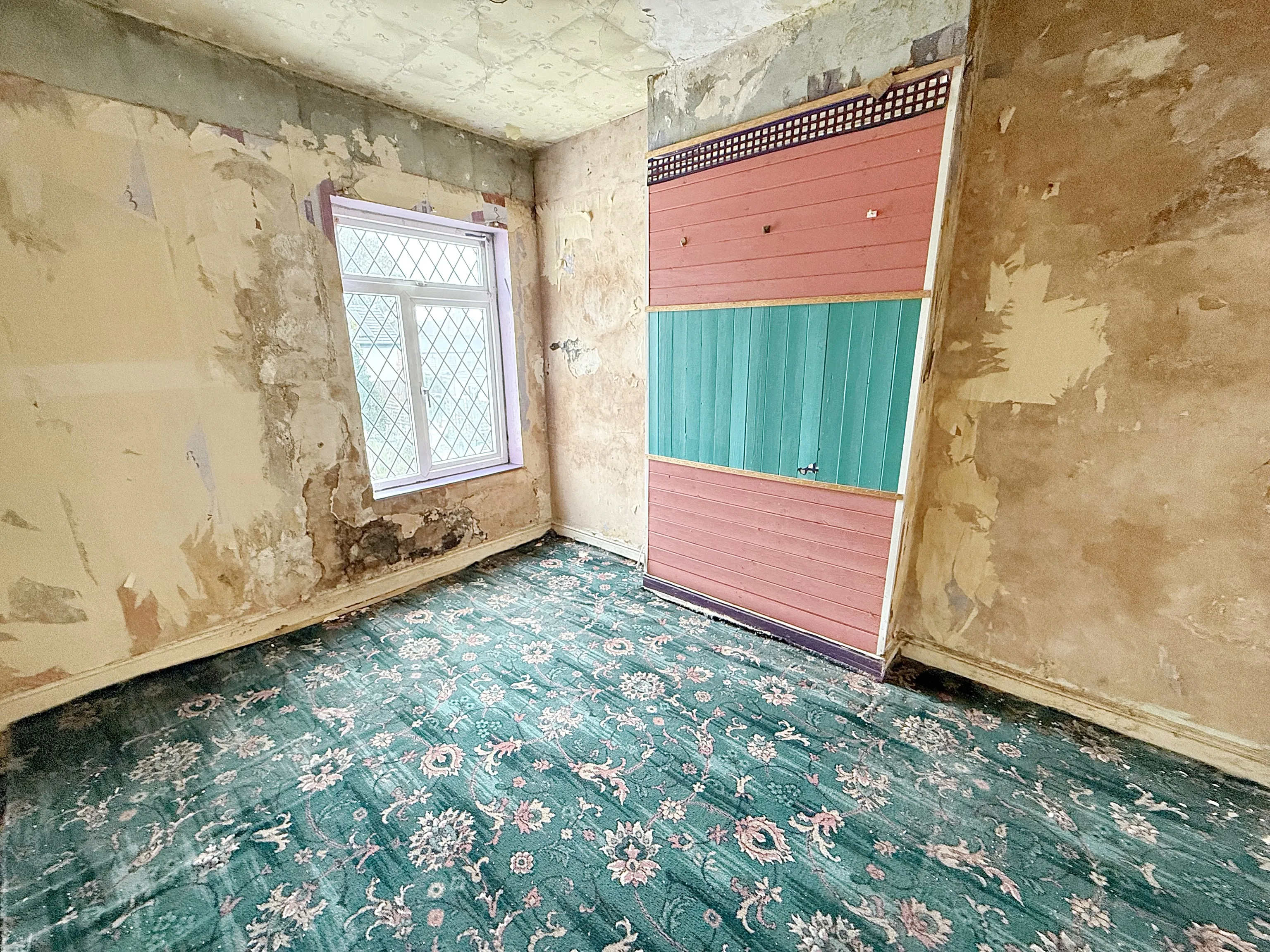 3 Bedroom Semi Detached House in Alfreton