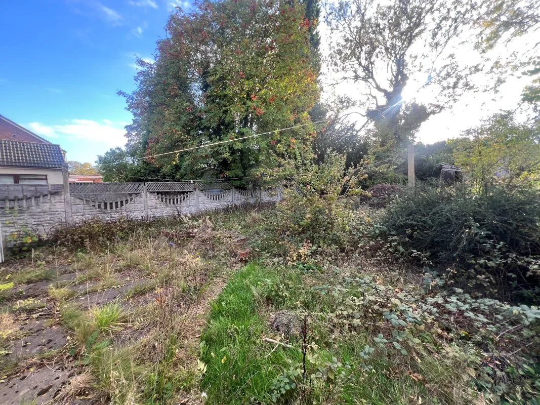 2 Bedroom Semi Detached House in Wolverhampton