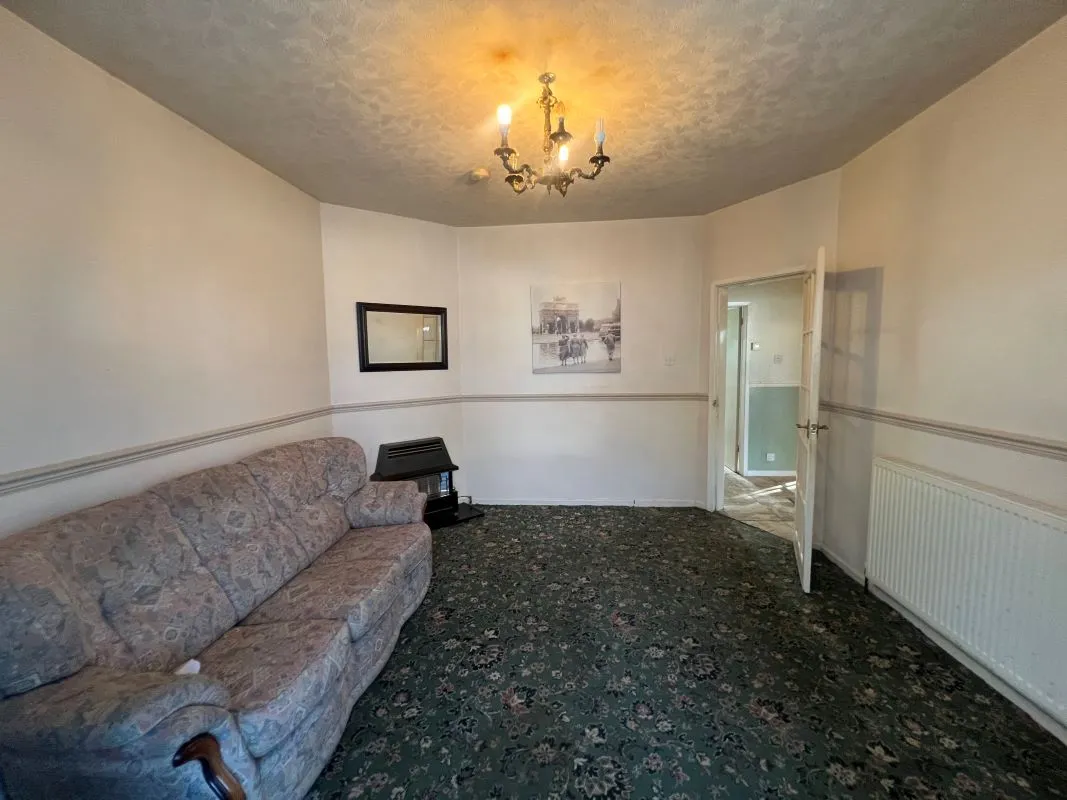 2 Bedroom Semi Detached House in Wolverhampton