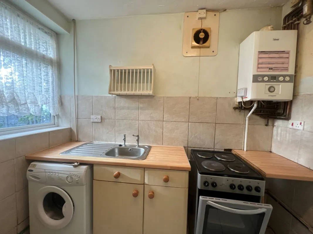 2 Bedroom Semi Detached House in Wolverhampton