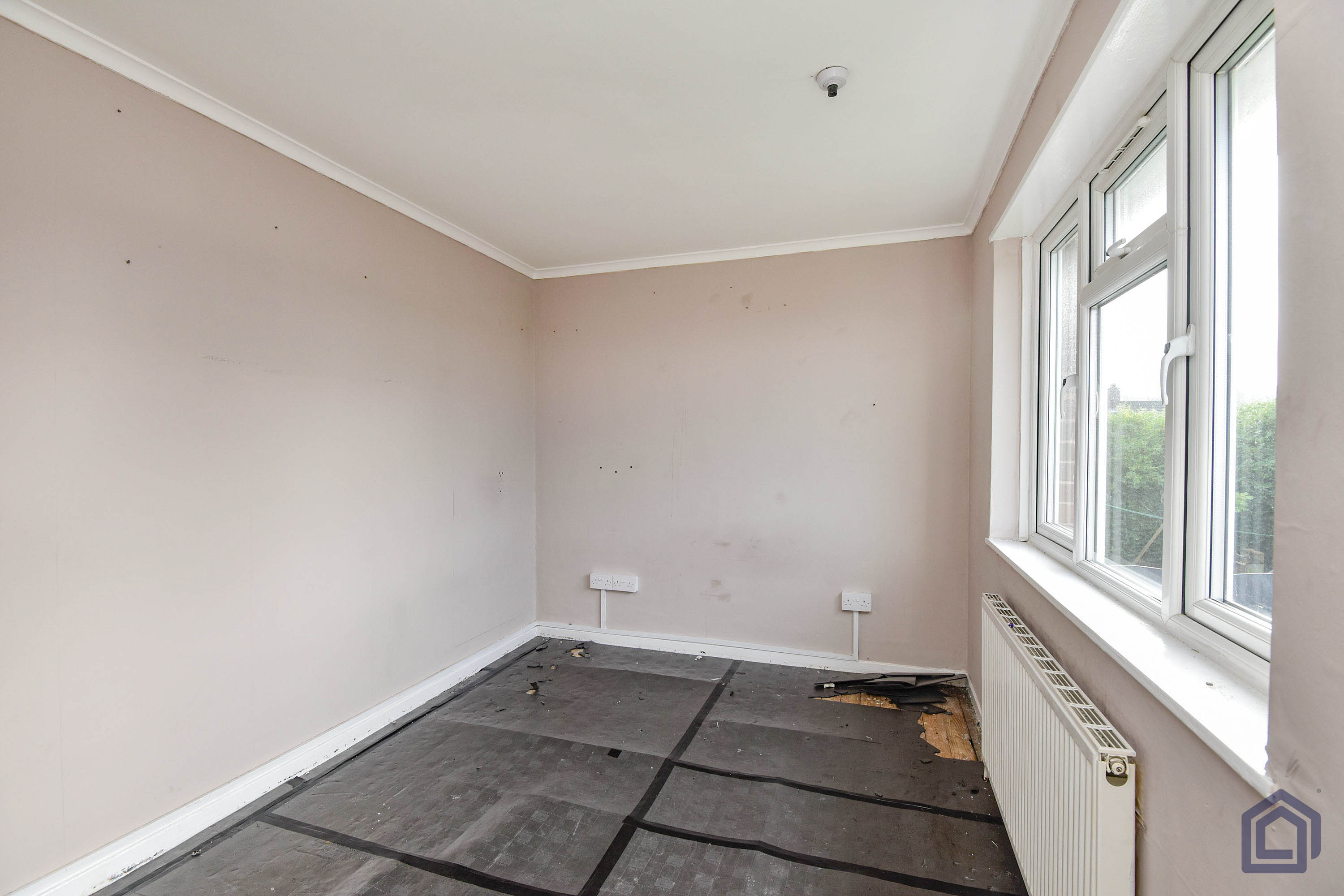 3 Bedroom Semi-Detached in Kidsgrove