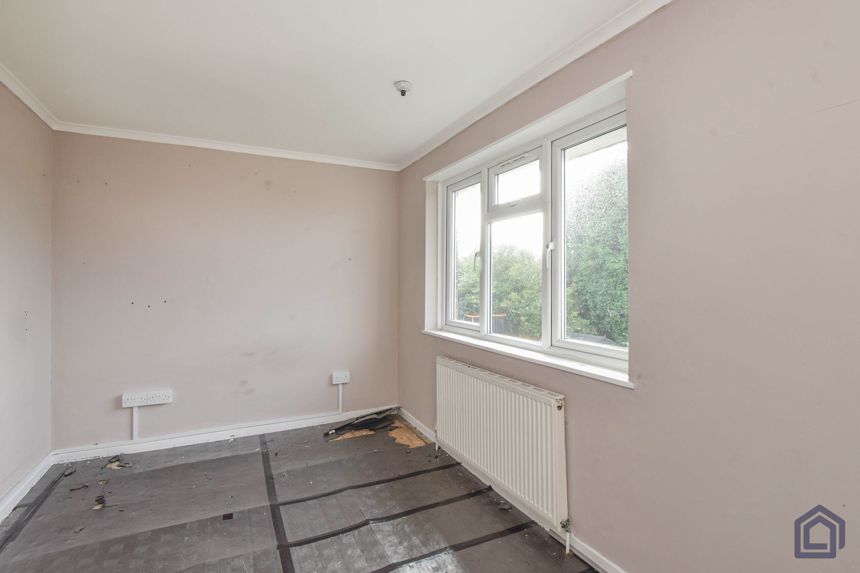3 Bedroom Semi-Detached in Kidsgrove