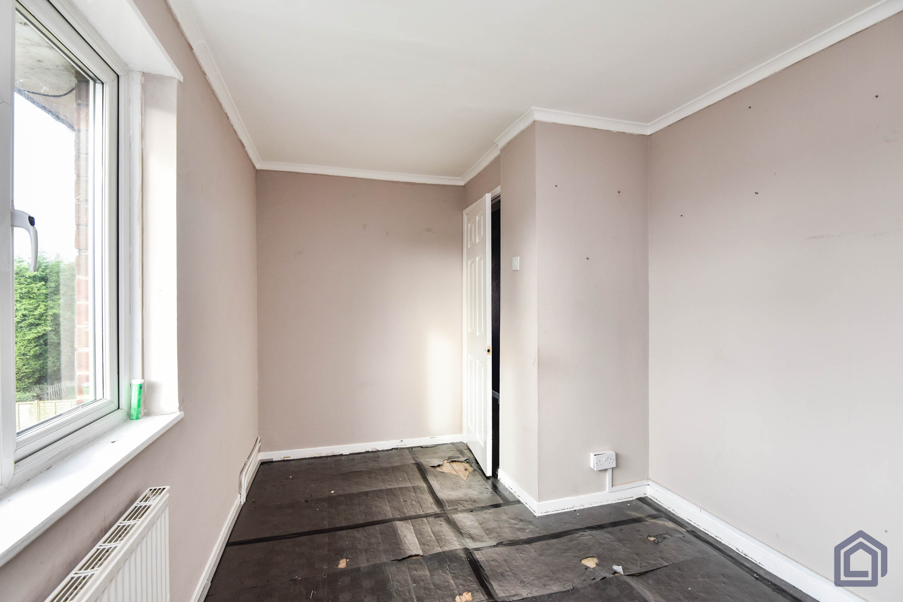 3 Bedroom Semi-Detached in Kidsgrove
