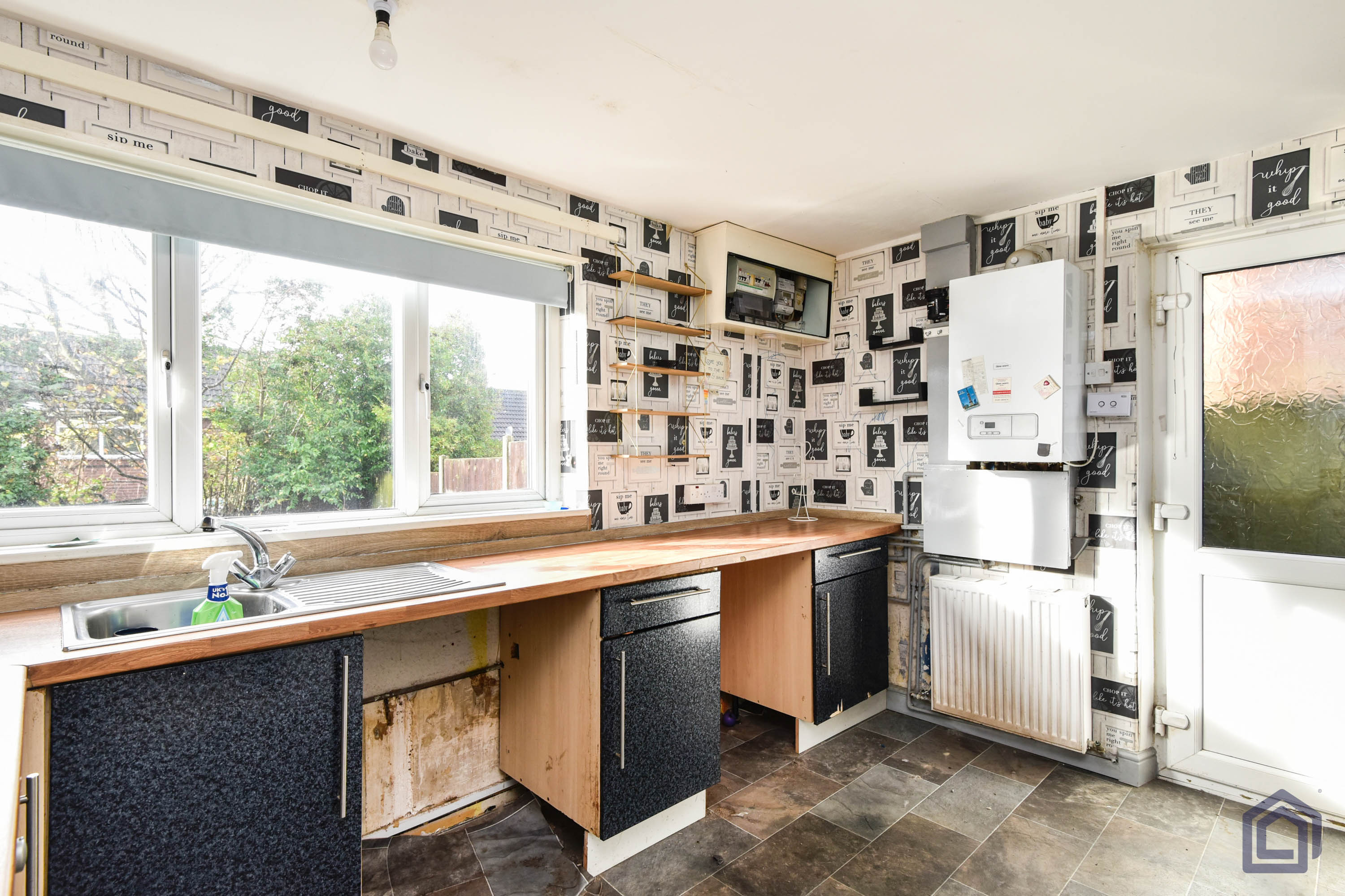 3 Bedroom Semi-Detached in Kidsgrove